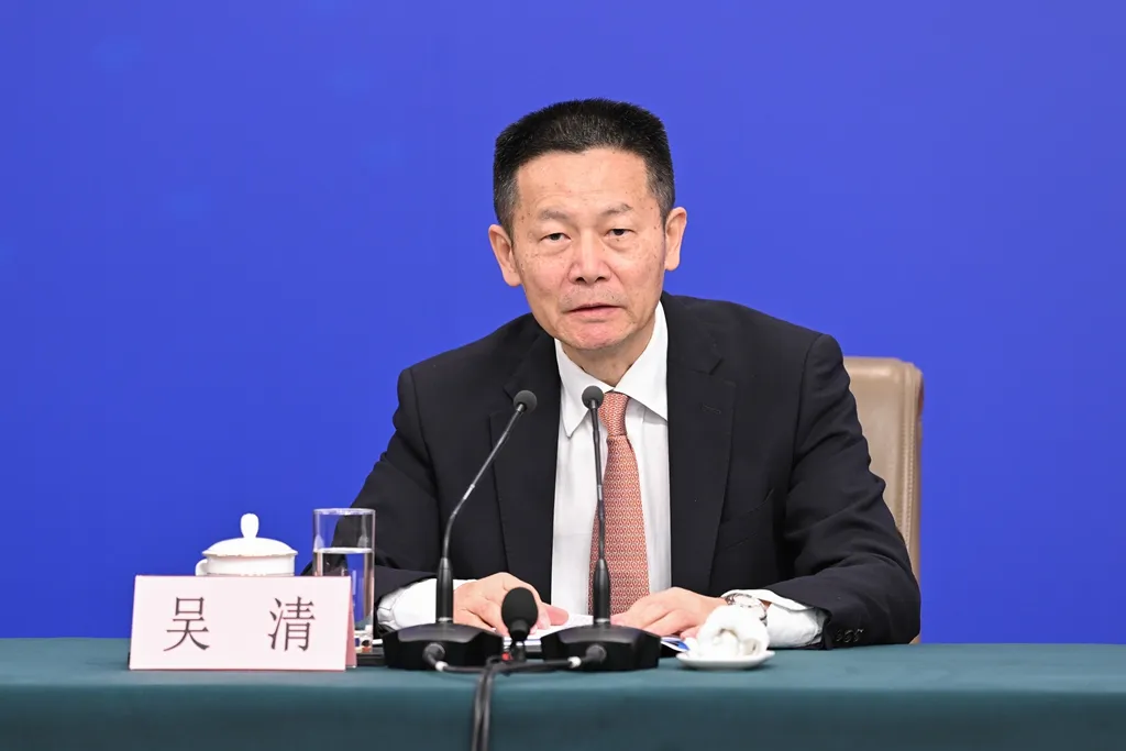 十四届全国人大三次会议今早将举行记者会 经济主题记者会重点回
